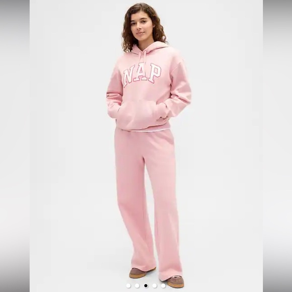 GAP Sweaters - Gap Oversized Nap Logo Hoodie XL